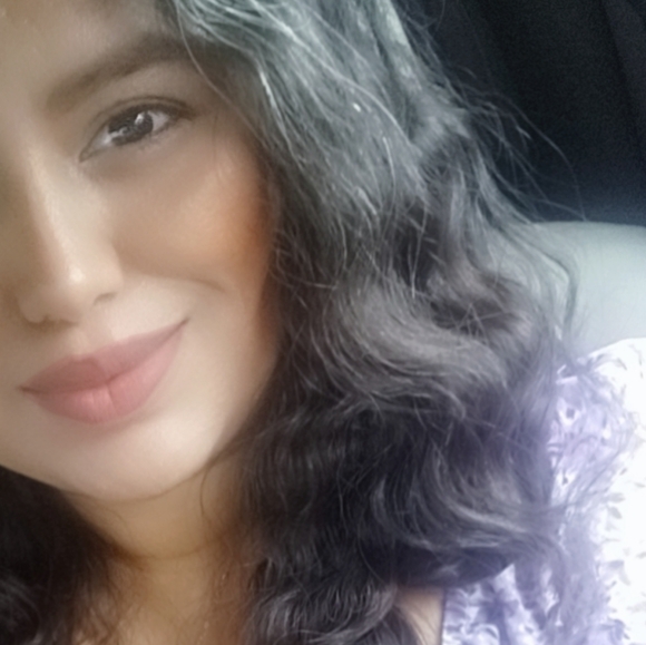 Meet your Posher, Dulce - Picture 1 of 1